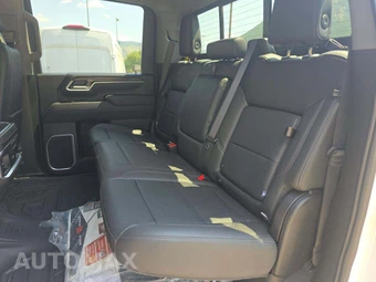 2026 Chevrolet Silverado 2500HD LTZ Crew Cab Short Bed 1LZ - miniatura 13