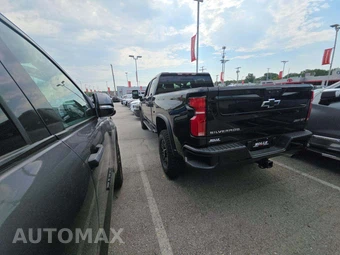 2026 Chevrolet Silverado 2500HD ZR2 Crew Cab Short Bed 3LT - miniatura 2
