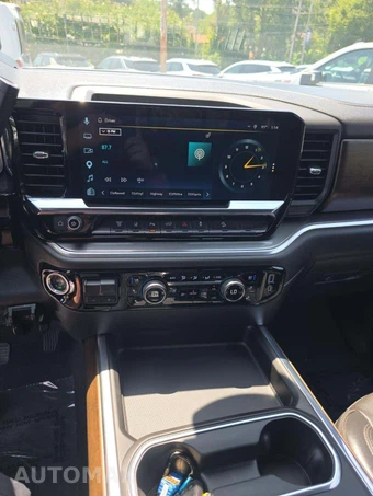2026 Chevrolet Silverado 3500HD High Country Crew Cab Long Bed 3LZ - miniatura 7