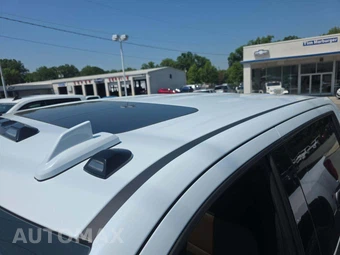 2026 Chevrolet Silverado 3500HD High Country Crew Cab Long Bed 3LZ DRW - miniatura 12