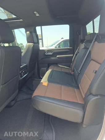 2026 Chevrolet Silverado 3500HD High Country Crew Cab Long Bed 3LZ DRW - miniatura 13