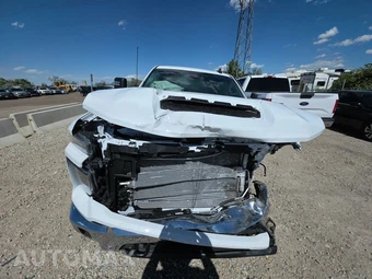 2026 Chevrolet Silverado 3500HD LT Crew Cab Long Bed 1LT - miniatura 2