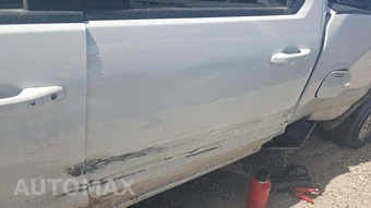2026 Chevrolet Silverado 3500HD LT Crew Cab Long Bed 1LT - miniatura 25