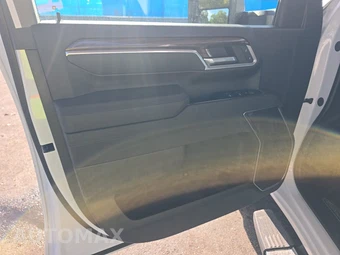 2026 Chevrolet Silverado 3500HD LT Crew Cab Long Bed 1LT DRW - miniatura 9