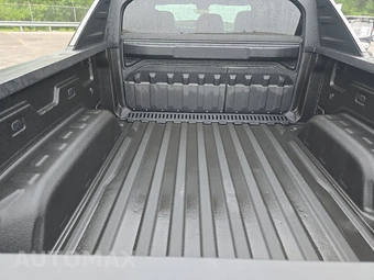 2026 Chevrolet Silverado EV LT Crew Cab Short Bed 4LT Max Range - miniatura 16