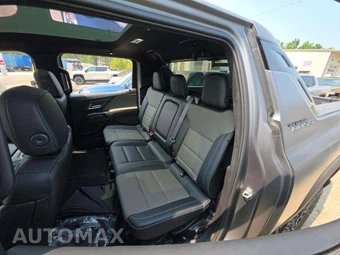 2026 Chevrolet Silverado EV Trail Boss Crew Cab Short Bed 3TR Max Range - miniatura 13