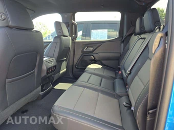 2026 Chevrolet Silverado EV Trail Boss Crew Cab Short Bed 3TR Max Range - miniatura 13