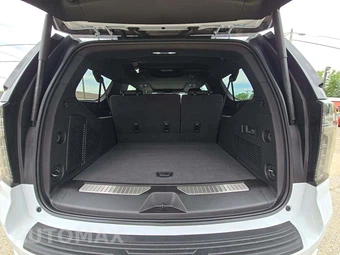 2026 Chevrolet Suburban High Country 3LZ - miniatura 12