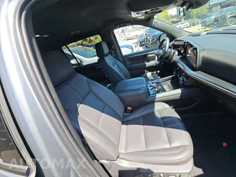 2026 Chevrolet Suburban RST 1SP - miniatura 19
