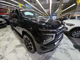 2026 Chevrolet Suburban RST 1SP - miniatura 4