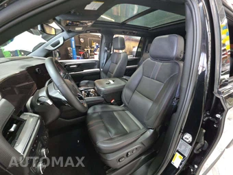 2026 Chevrolet Suburban RST 1SP - miniatura 6