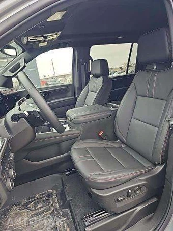 2026 Chevrolet Suburban RST 1SP - miniatura 6