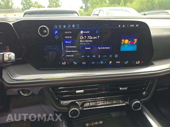 2026 Chevrolet Suburban RST 1SP - miniatura 10