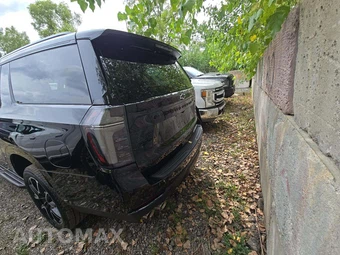 2026 Chevrolet Suburban RST 1SP - miniatura 15