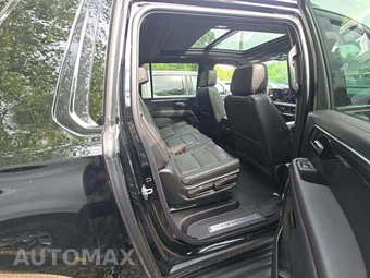 2026 Chevrolet Suburban RST 1SP - miniatura 17