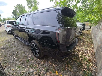 2026 Chevrolet Suburban RST 1SP - miniatura 2