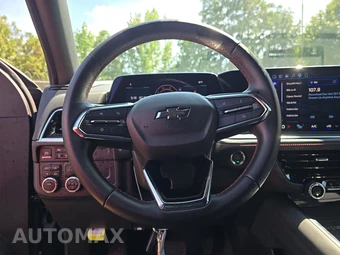 2026 Chevrolet Suburban RST 1SP - miniatura 10