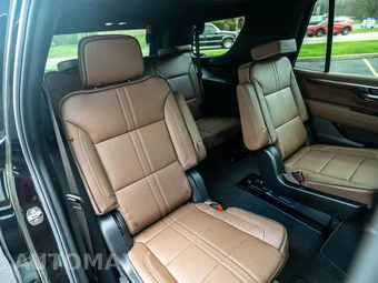 2026 Chevrolet Tahoe High Country 3LZ - miniatura 28