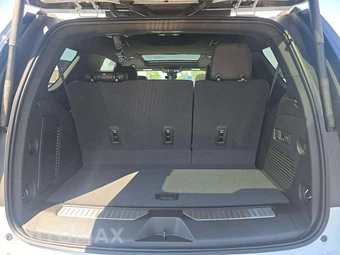 2026 Chevrolet Tahoe High Country 3LZ - miniatura 15