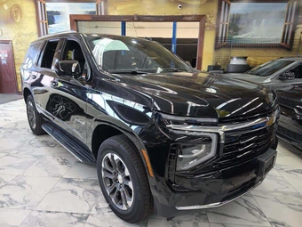 2026 Chevrolet Tahoe LS 1LS - miniatura 4