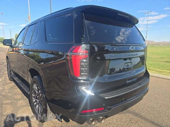2026 Chevrolet Tahoe Z71 2Z7 - miniatura 2