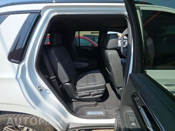 2026 Chevrolet Tahoe Z71 2Z7 - miniatura 17