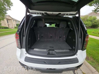 2026 Chevrolet Tahoe Z71 2Z7 - miniatura 15
