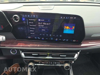 2026 Chevrolet Traverse RS - miniatura 10