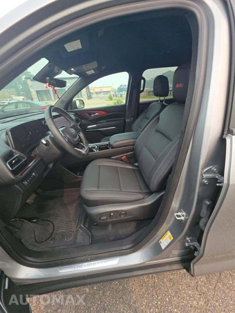 2026 Chevrolet Traverse Z71 - miniatura 3