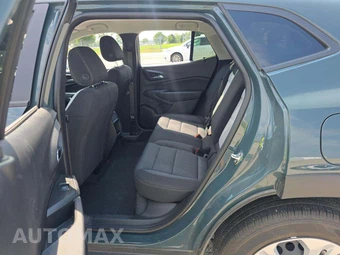 2026 Chevrolet Trax LS – miniatura 10