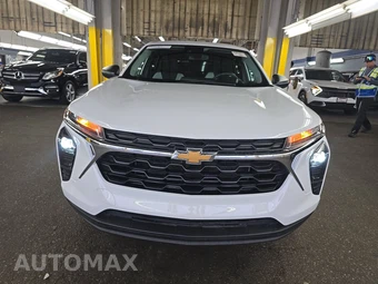 2026 Chevrolet Trax LS - miniatura 2