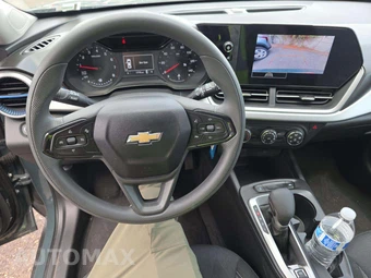 2026 Chevrolet Trax LS - miniatura 10