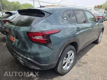 2026 Chevrolet Trax LS - miniatura 3