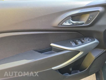 2026 Chevrolet Trax LS – miniatura 15