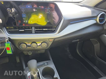 2026 Chevrolet Trax LS – miniatura 17