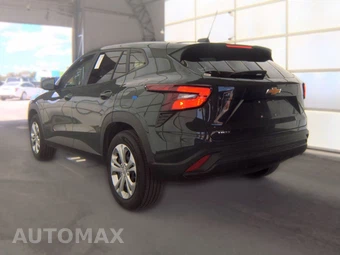 2026 Chevrolet Trax LS – miniatura 8
