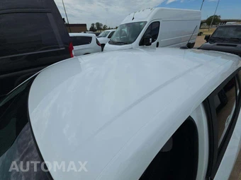 2026 Chevrolet Trax LS - miniatura 12