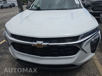2026 Chevrolet Trax LS – miniatura 2