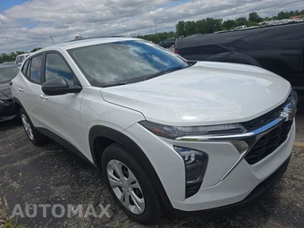 2026 Chevrolet Trax LS – miniatura 3