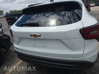 2026 Chevrolet Trax LS – miniatura 5