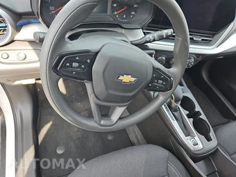 2026 Chevrolet Trax LS - miniatura 10