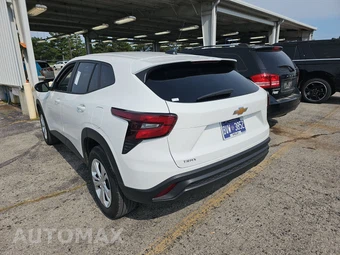 2026 Chevrolet Trax LS - miniatura 6