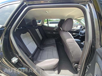 2026 Chevrolet Trax LS – miniatura 13