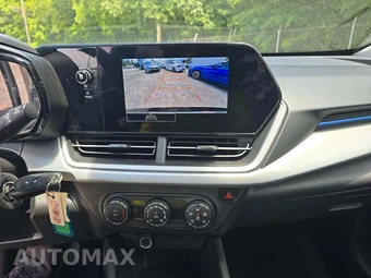 2026 Chevrolet Trax LS – miniatura 7