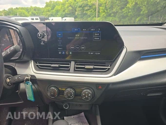 2026 Chevrolet Trax LS – miniatura 7