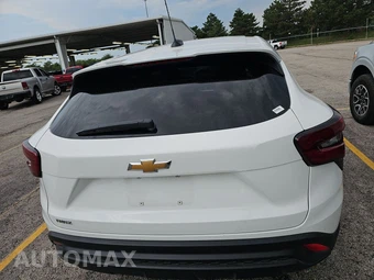 2026 Chevrolet Trax LS - miniatura 5