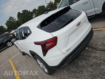 2026 Chevrolet Trax LS - miniatura 6