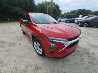 2026 Chevrolet Trax LS - miniatura 4