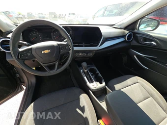 2026 Chevrolet Trax LS – miniatura 5