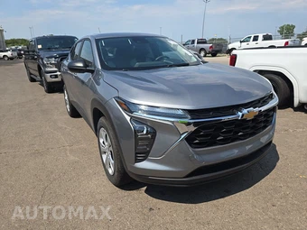 2026 Chevrolet Trax LS - miniatura 3